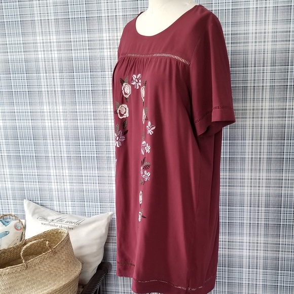 Women's Short Sleeve Loose Casual Tunic - Picture 2 of 6